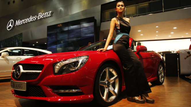 Mercedes Benz di Indonesia International Motor Show (IIMS) 2012