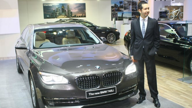 BMW 740Li