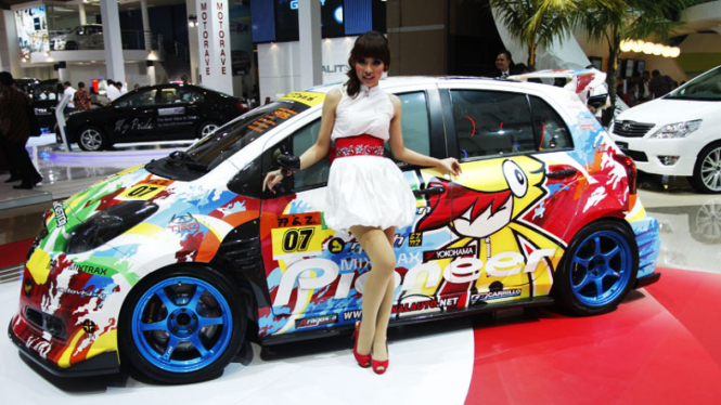 Toyota Yaris Indonesia International Motor Show (IIMS) 2012