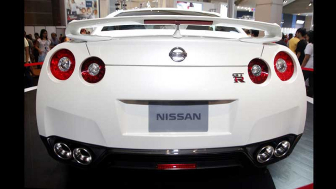 Mobil Sport Nissan GT-R di IIMS 2012