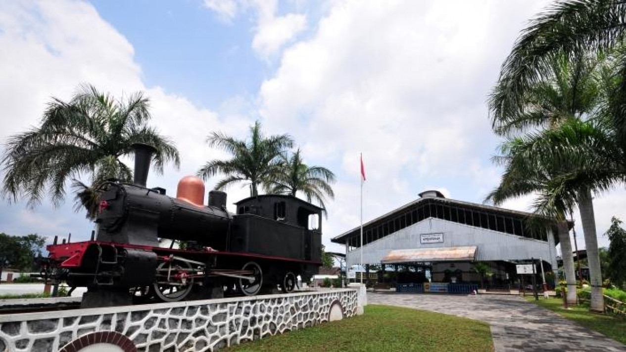 Foto Jalur Kereta Api Pertama Di Indonesia Bakal Dihidupkan Lagi