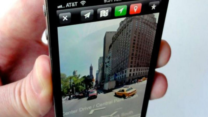 Safari Mobile yang akan segera menghadirkan Google Maps Street View.