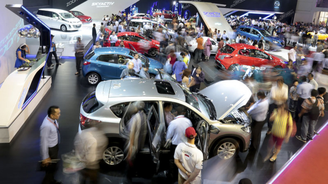 Mobil City Car di IIMS 2012