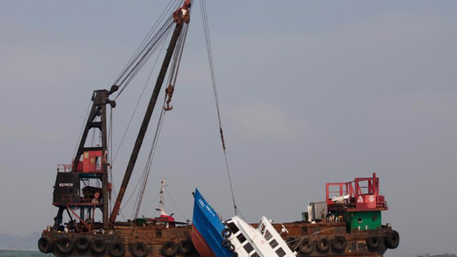 Ferry tenggelam di Hong Kong menewaskan 38 orang
