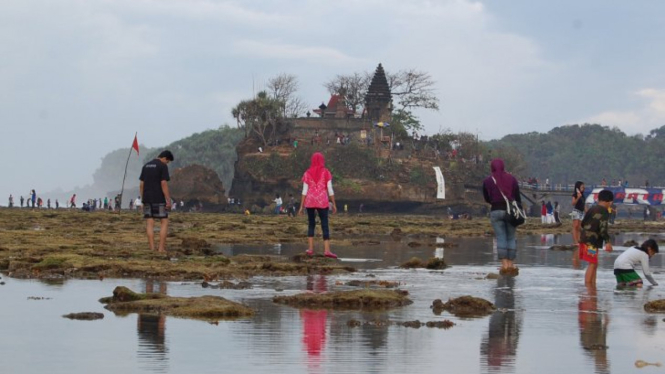 Pantai Balekambang, Kabupaten Malang