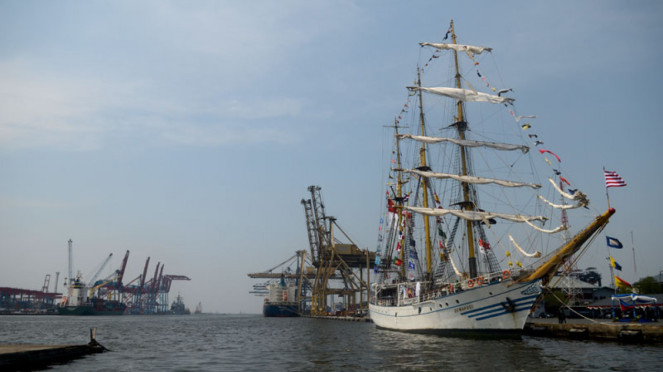 KRI Dewa Ruci, penguasa Lautan dari Indonesia.