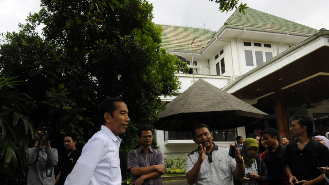 Jokowi Tinjau Rumah Dinas