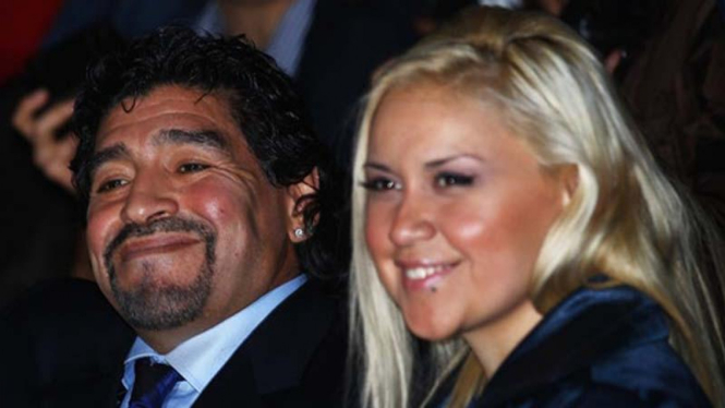 Diego Maradona dan kekasihnya, Veronica Ojeda