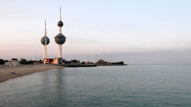 Menara Kuwait atau Kuwait Towers di Kuwait City, Kuwait