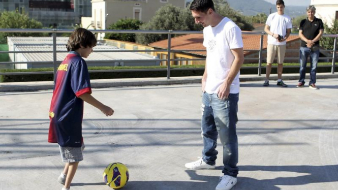 Lionel Messi bersama Gabriel Muniz