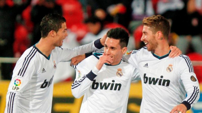 Para pemain Real Madrid rayakan gol ke gawang Mallorca
