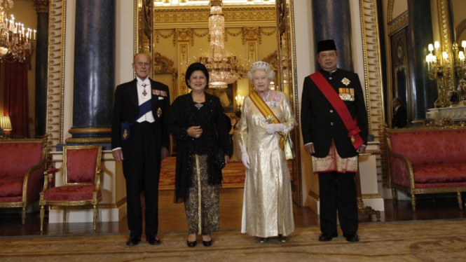 presiden sby diberi gelar ksatria dari ratu inggris