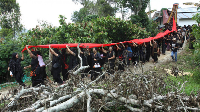 Upacara Rambu Solo (kematian) di Tana Toraja