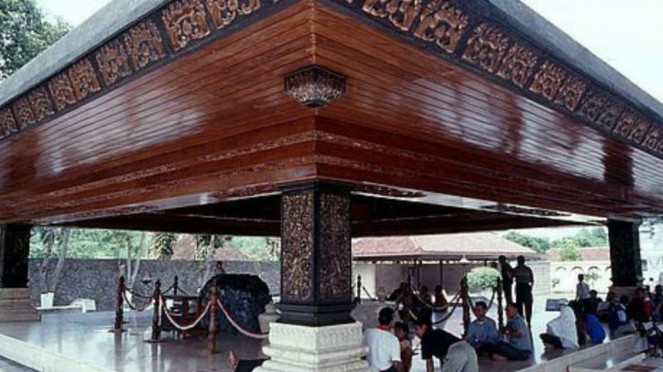 makam soekarno