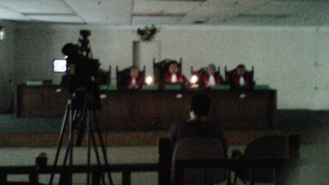 Lampu padam saat sidang vonis Murdoko 