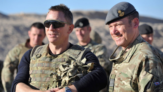 Daniel Craig di Afganistan