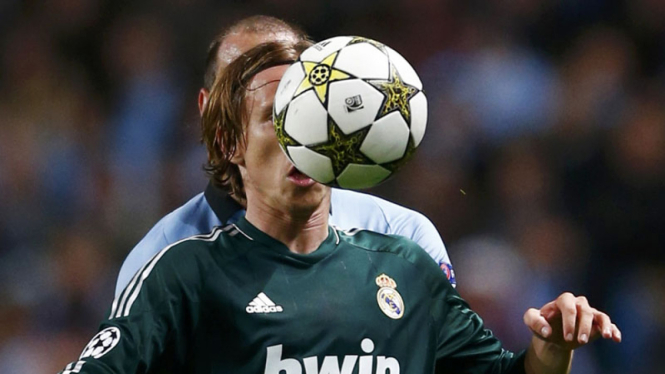 Luca Modric Pada Pertandingan Manchester City vs Real Madrid di Liga Champions