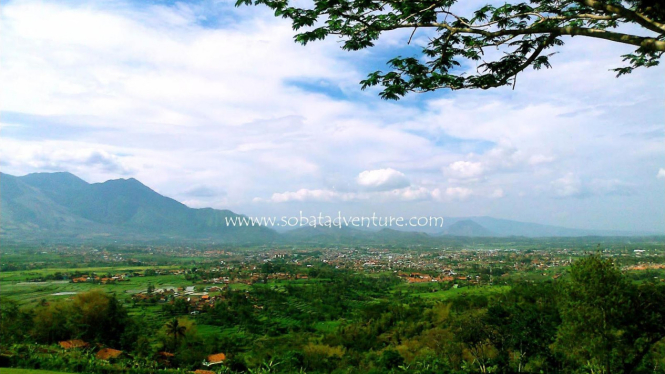 Lapangan Golf Jadi Tempat Wisata Viva