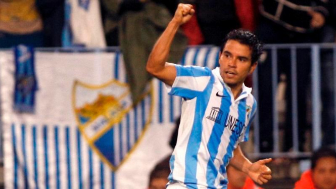 Striker Malaga, Javier Saviola