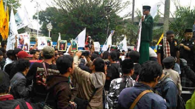 Demo Kader Nahlatul Ulama 