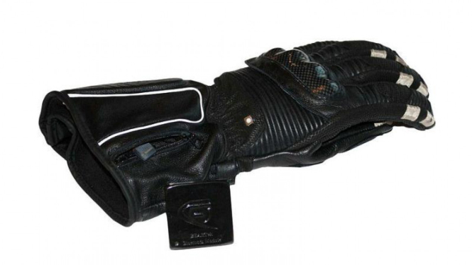 Sarung tangan motor berteknologi bluetooth