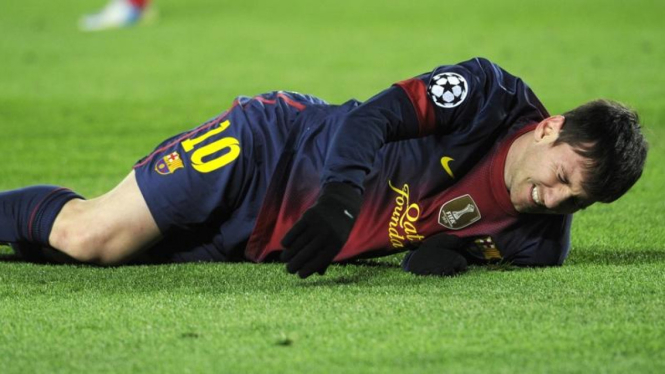 Lionel Messi mengalami cedera saat melawan Benfica