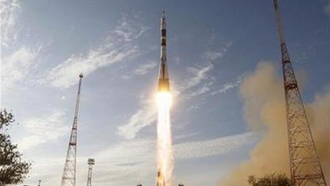 Peluncuran roket di Rusia