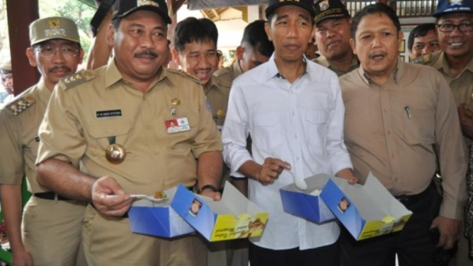 Kunjungan Jokowi Siaga Banjir 6-11-2012