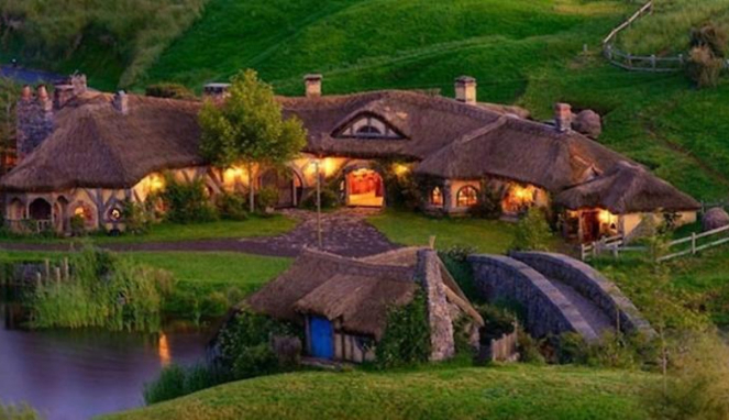 Hobbit bar New Zealand