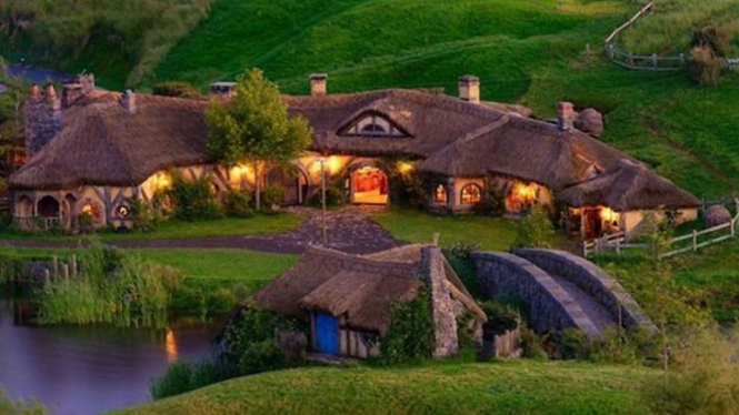 Hobbit bar New Zealand