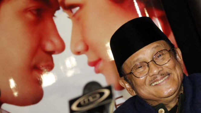 Belajar Cinta Dari Habibie Dan Ainun 