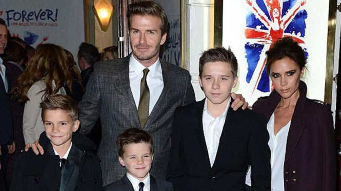 David Beckham bersama istri, Victoria dan ketiga putranya