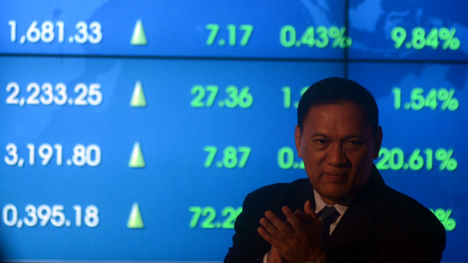 Penutupan Perdagangan Saham di Bursa Efek Indonesia 2012