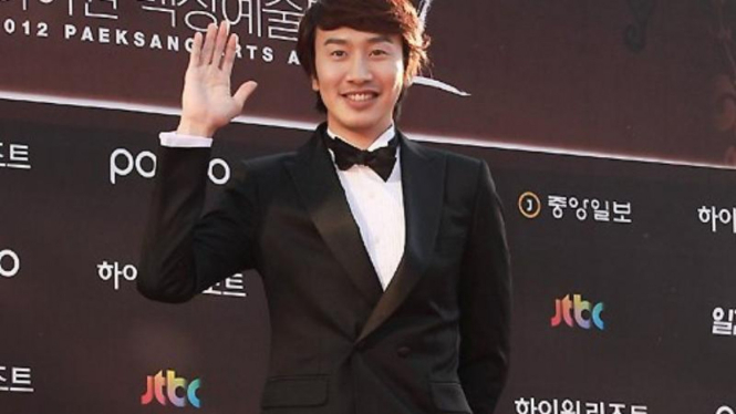 Lee Kwang Soo dijuluki Pangeran Asia