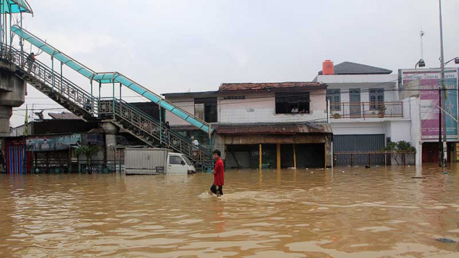 Banjir Kampung Melayu, Casablanca-Pondok Bambu Lumpuh