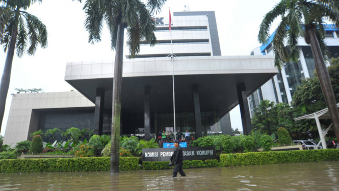 KPK banjir, tahanan dievakuasi