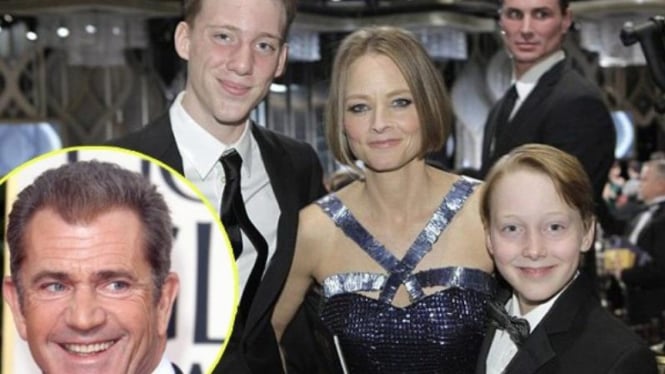 Jodie Foster dan kedua anaknya serta Mel Gibson