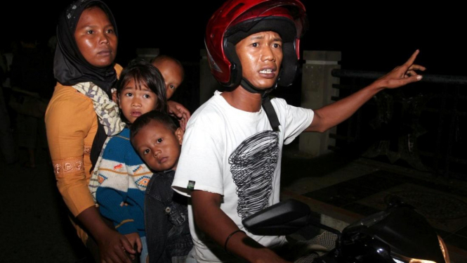 Warga panik karena gempa di Aceh