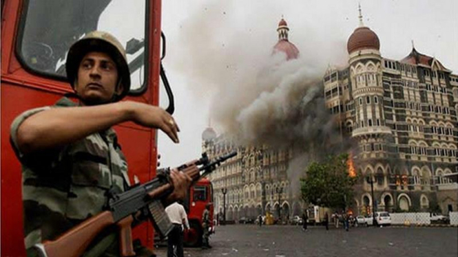 Tentara India menghadapi serangan teroris di Mumbai 2008