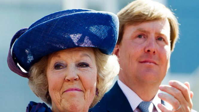 Ratu Beatrix dan putranya Pangeran Willem Alexander