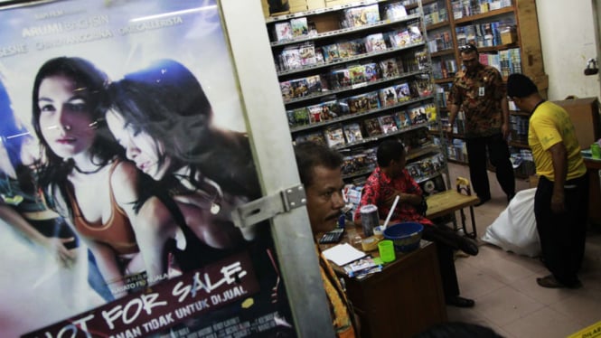 Ilustrasi pasar DVD bajakan di Glodok, Jakarta.