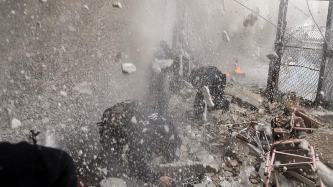 Pertempuran antara Pemberontak Suriah dengan militer di Ain Tarma, Damaskus