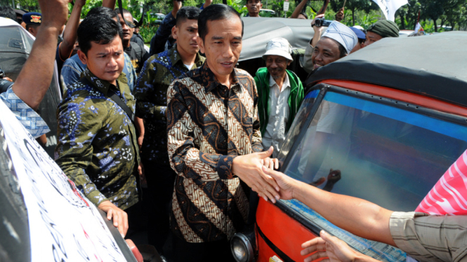 Jokowi Temui Pendemo Bajaj