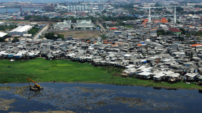 Pemukiman Kumuh di Waduk Pluit