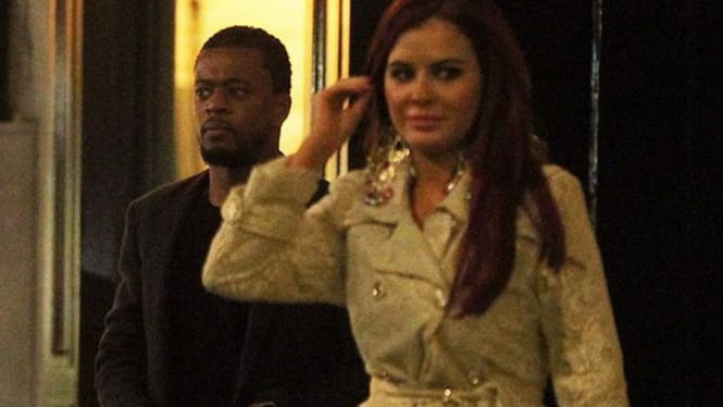 Patrice Evra dan Carla Howe