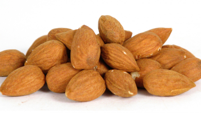 Kacang almond