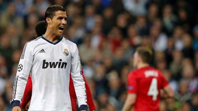 Cristiano Ronaldo usai mencetak gol ke gawang Manchester United