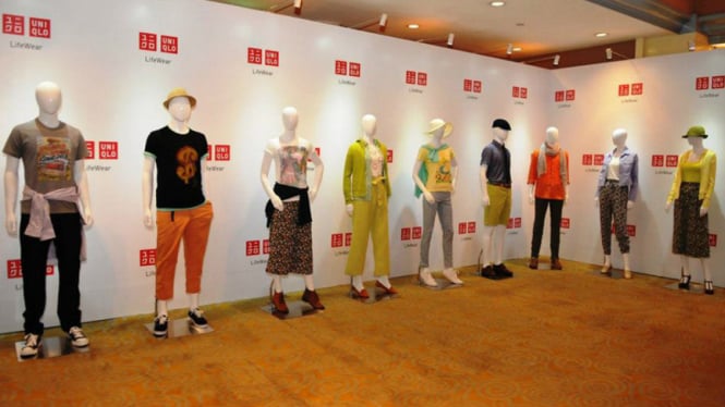 Koleksi busana Uniqlo