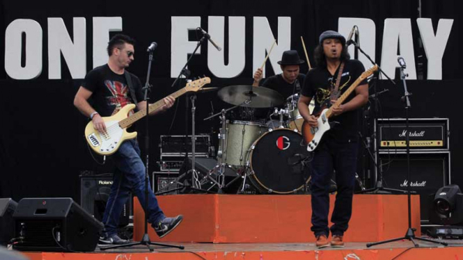 Gugun Blues Shelter Meriahkan HUT tvOne Ke-5