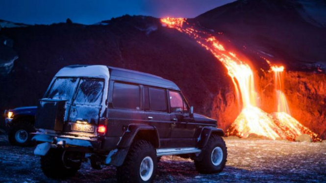 Lereng gunung berapi Eyjafjallajvkull, di Islandia.